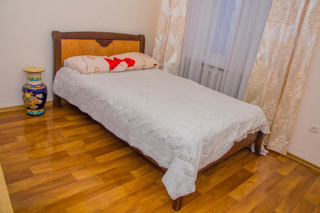 Apartment On Malaya Arnautskaya 21 オデッサ エクステリア 写真